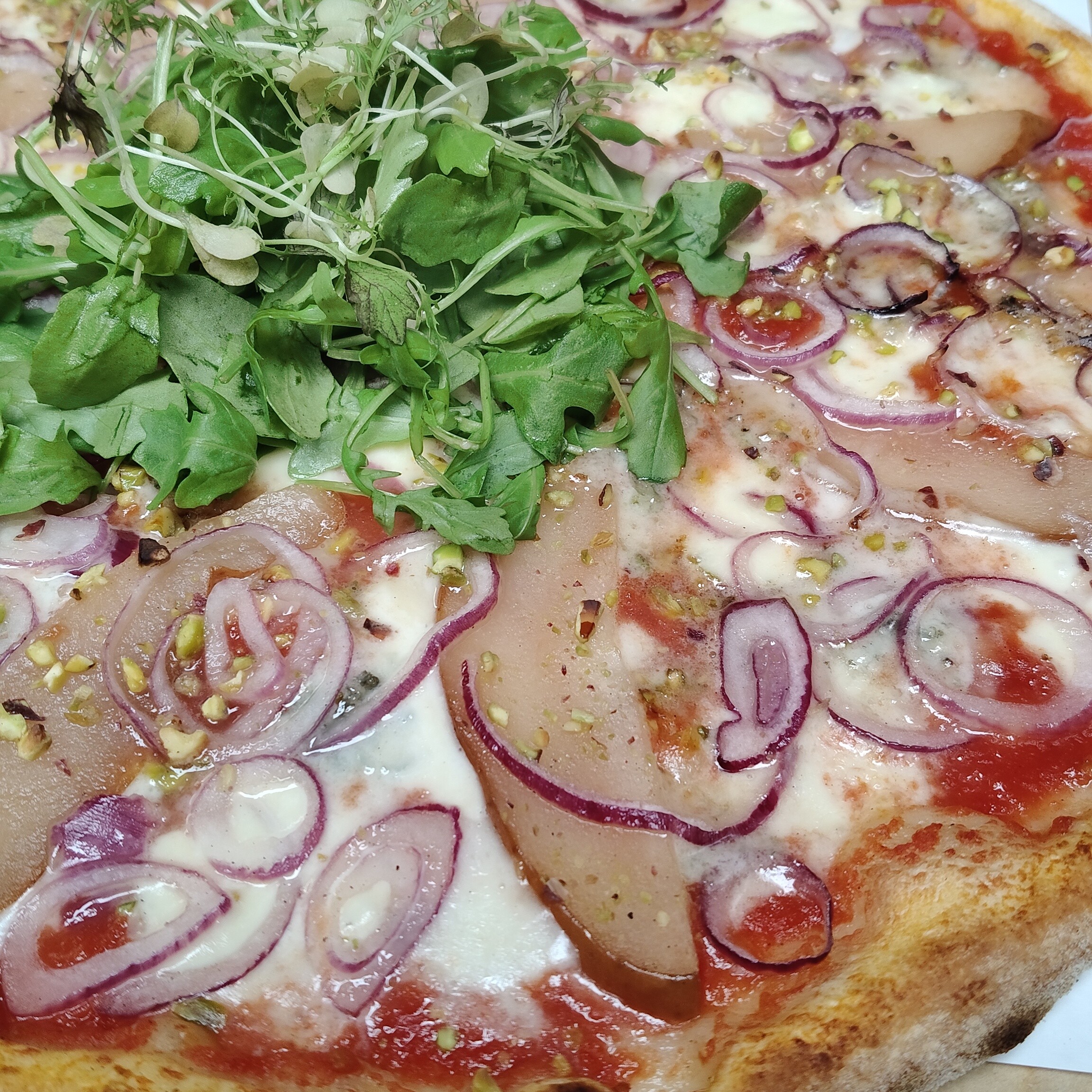 Pizza z gruszką